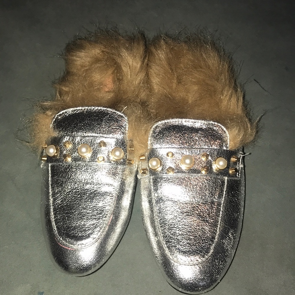 PrettyLittleThing Silver Pearl Mules